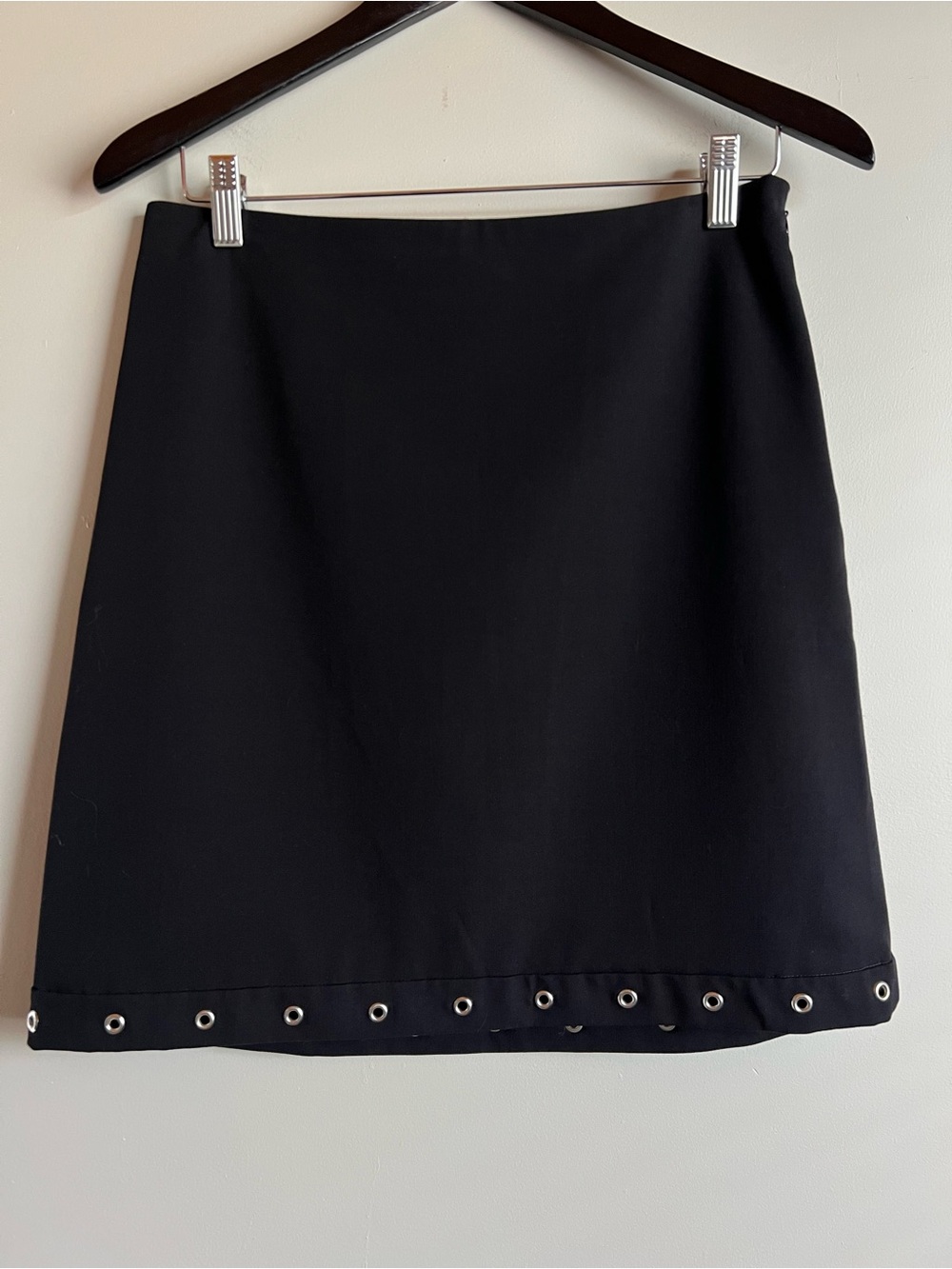 Apostrophe Black A-Line Skirt Size 8 | Grommet Hem Detail Classic Work Skirt